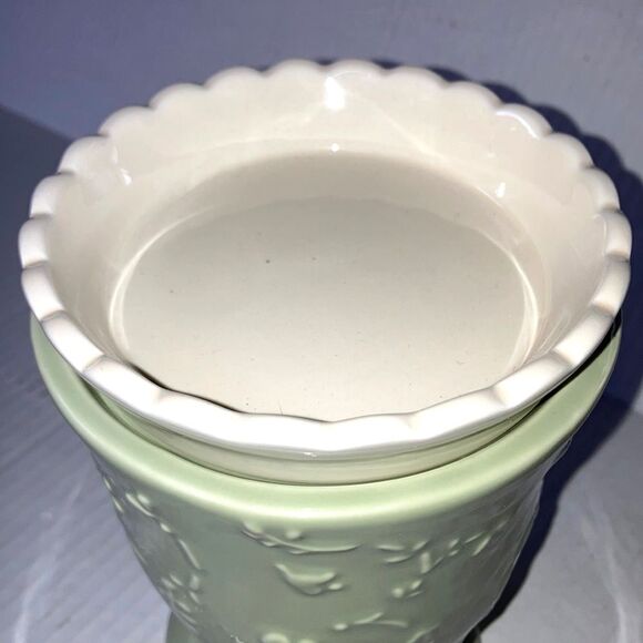 HALLMARK Moments of Beauty Tart Candle Warmer Ceramic Green White 7 inches - Picture 5 of 9